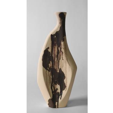 Saisho - Mixed Clay Sculptural Vessel thumb