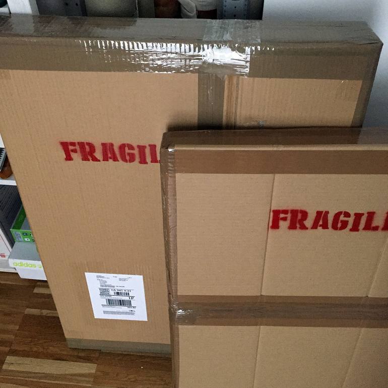 Original Figurative People Painting by Dario Moschetta