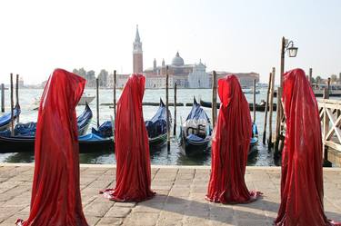 Original Realism People Sculpture by Manfred Kielnhofer