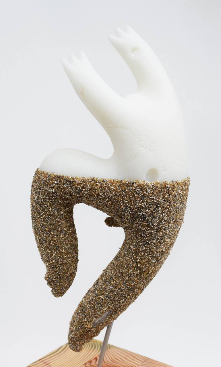 Original Figurative Beach Sculpture by Félix Hemme