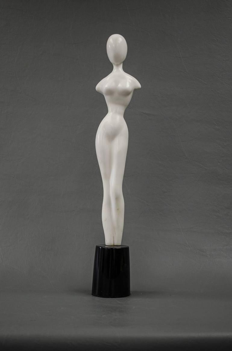 Original Body Sculpture by Leslie Dycke