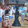 Inspired by many paintings by other artists of St. Marks Square in Venice. I made several candid photographs of countless groups of people photographing themselves in the searing summer heat.
I have used acrylic paint and ink to convey the endless buildings and people of this wonderful city.
The canvas will be sent to you with a hanging cord attached so that you can preview it on your wall.
