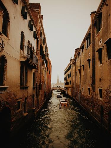 Venice, exclusive small formats #11 (from the Venice unpublished works series) by Loeber-Bottero, Limited edition of 10 thumb
