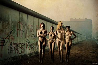 Naked at the Berlin Wall - Limited Edition of 10 thumb