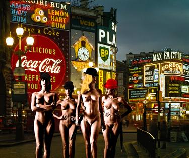 Original Photorealism Nude Photography by Thomas Dellert-Dellacroix