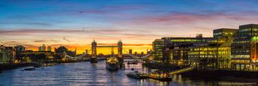 Sunrise with Tower Bridge - Limited Edition 1 of 100 thumb