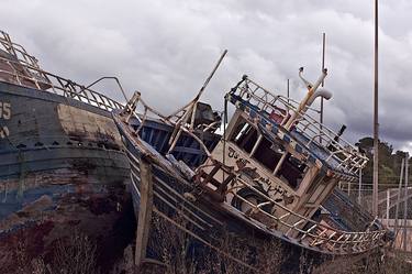 Immigration boat thumb