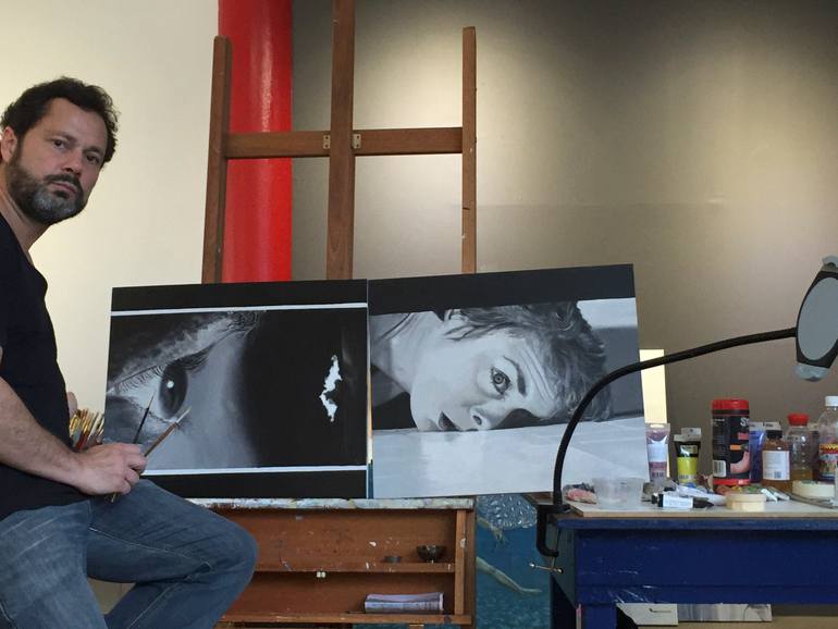 Original Figurative People Painting by Gustavo Bandeira
