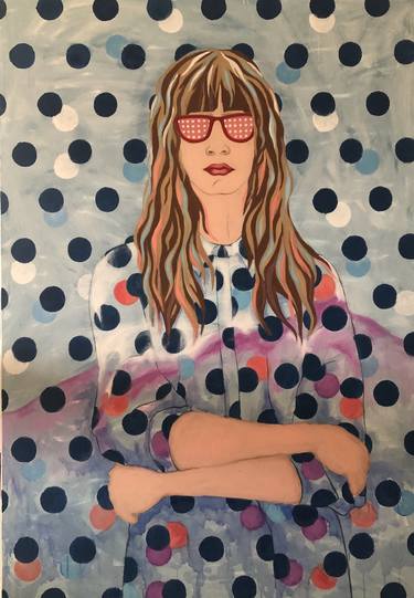 Dots blouse.rosared glasses thumb