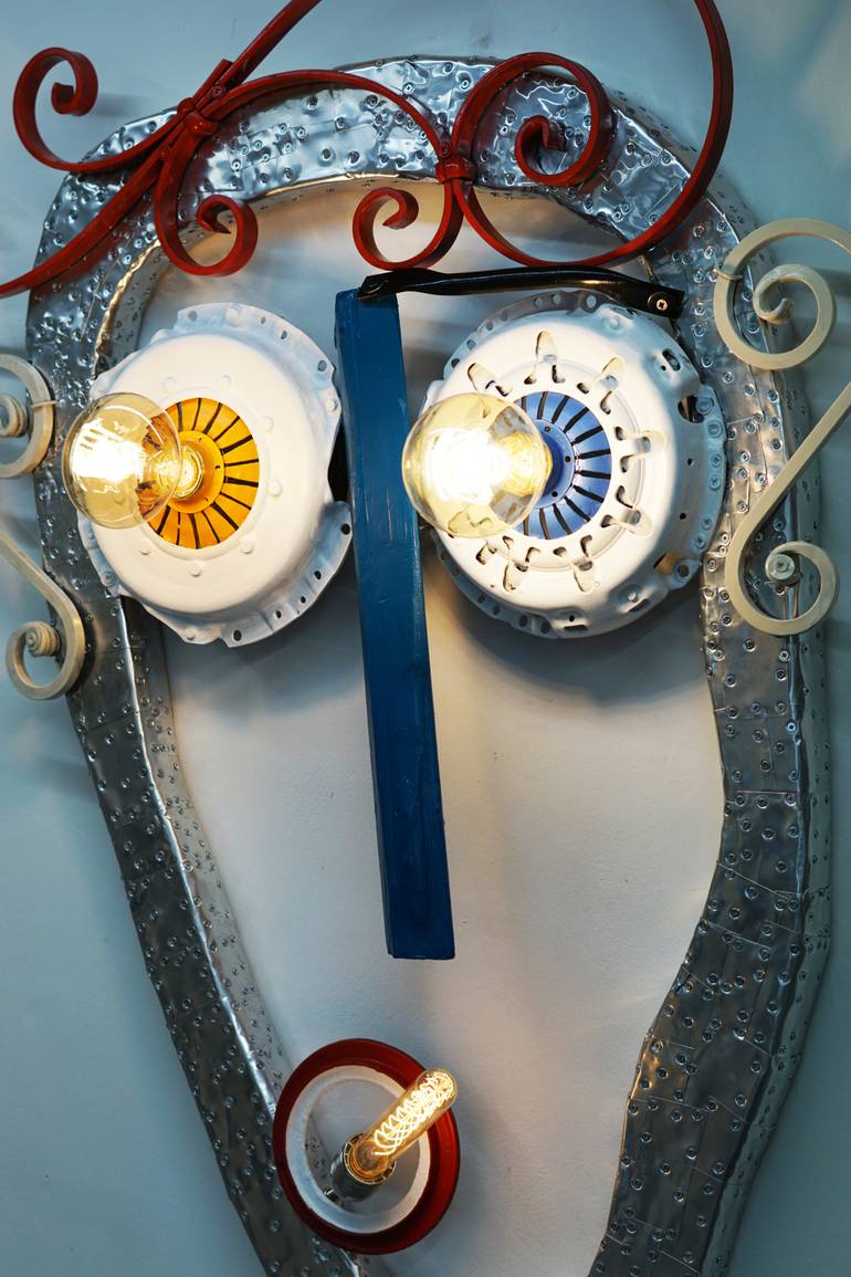 Original Dada Men Sculpture by Lele De Bonis