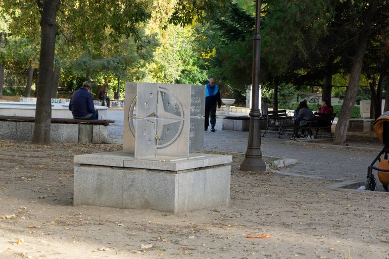 Original Contemporary Abstract Sculpture by Veselin Kostadinov