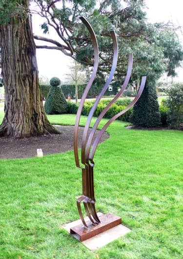 Recurve - Olympic Bow Sculpture thumb
