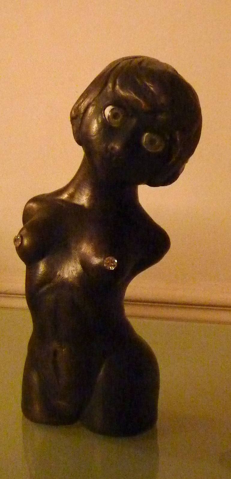 Original Women Sculpture by O' KAHRO