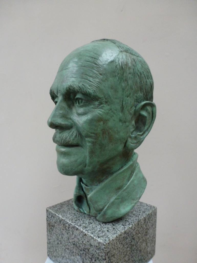 Original Figurative People Sculpture by Deirdre Nicholls
