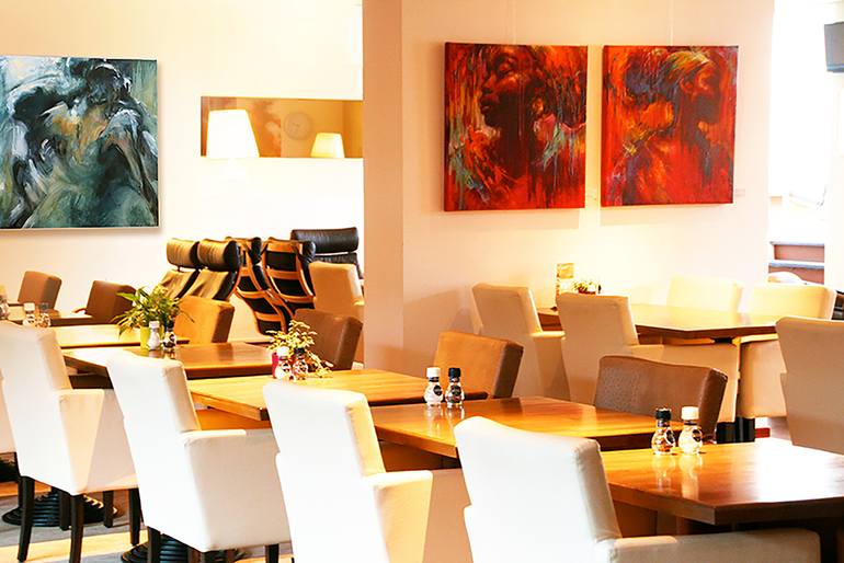 Original Figurative People Painting by Evelyn Hamilton