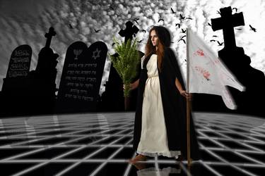 Original Contemporary Women Photography by Daphna Laszlo-Katzor
