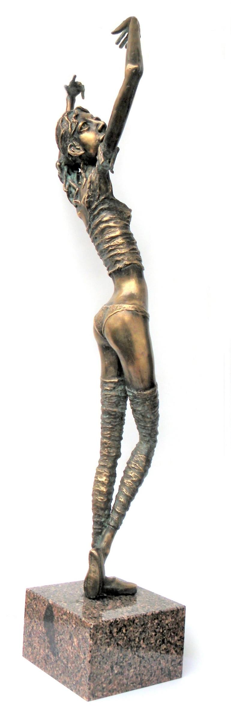 Original Figurative Body Sculpture by Markus Czarne