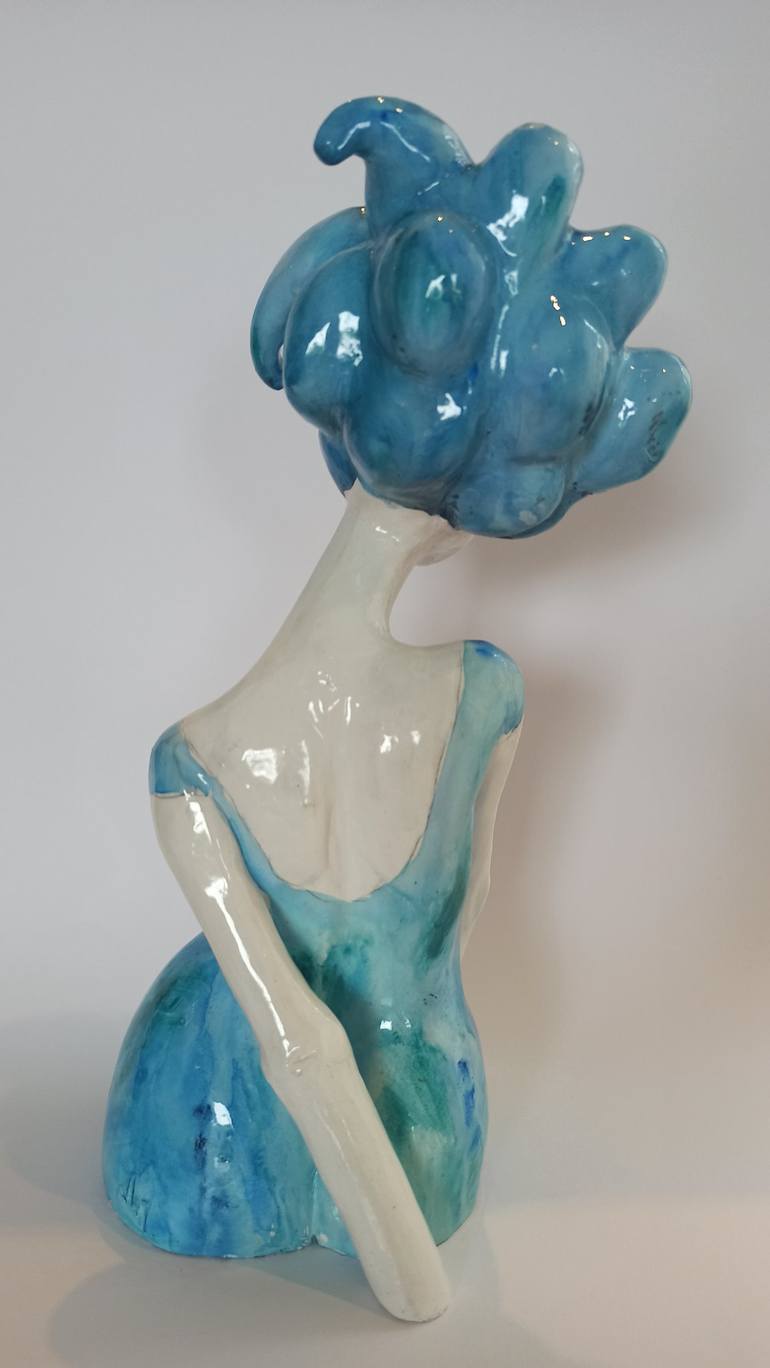 Original Figurative Women Sculpture by viviana gomez