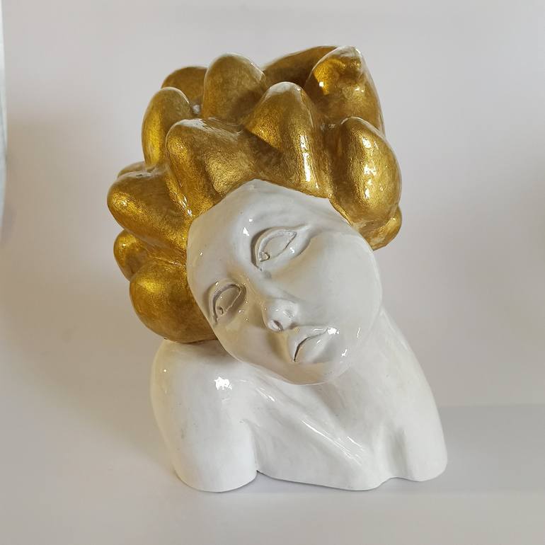 Original Figurative Women Sculpture by viviana gomez