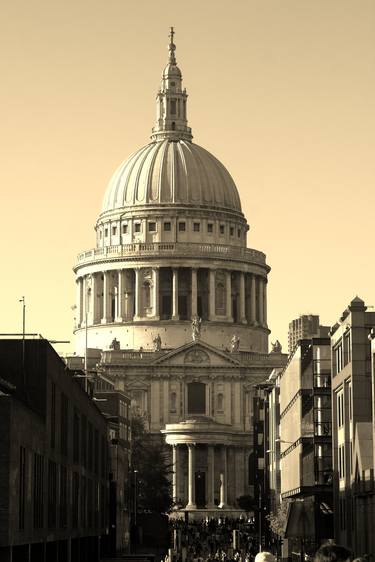The Majesty of St Pauls Cathedral thumb