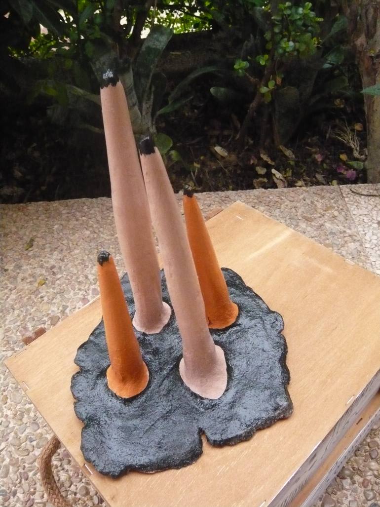 Original Pop Art Abstract Sculpture by Concha Flores Vay