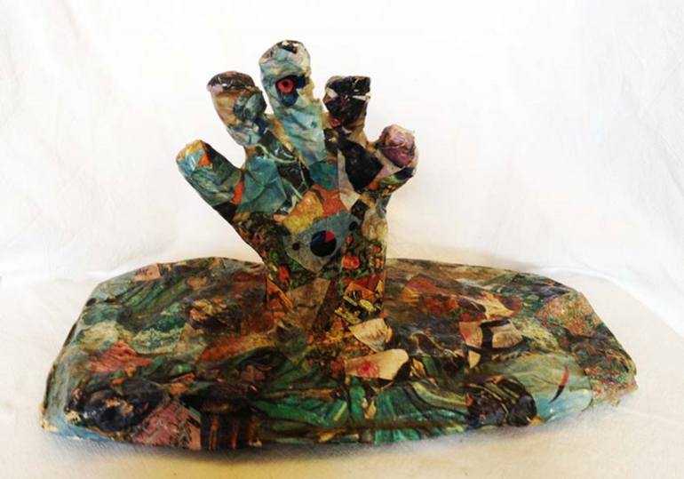 Original Pop Art People Sculpture by Daniela El Khabbaz