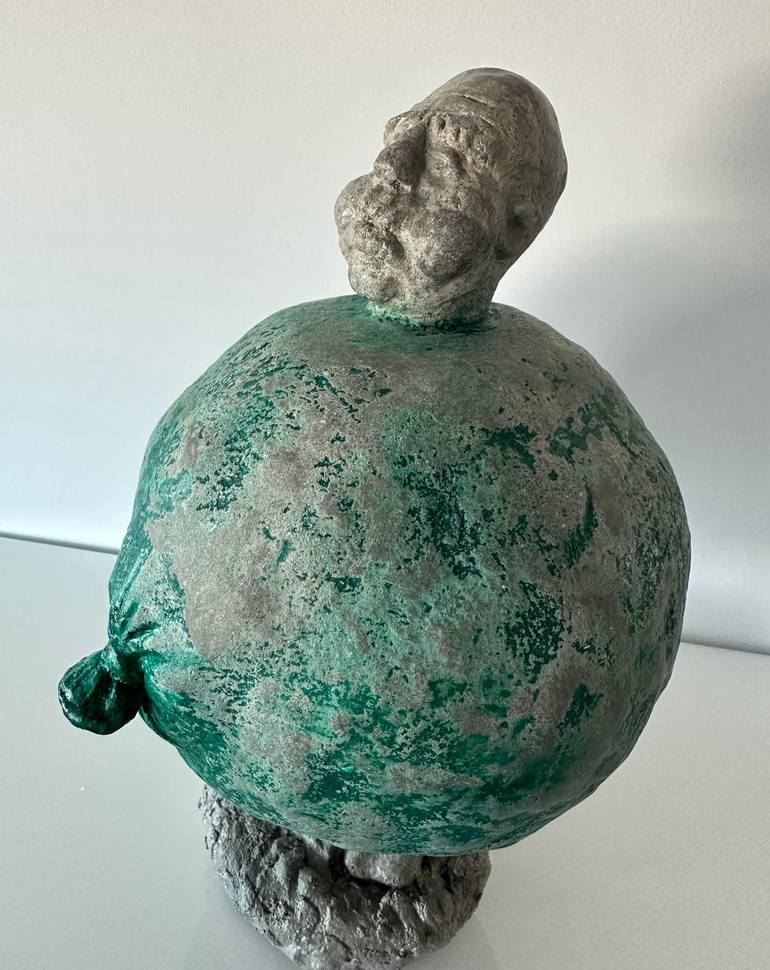 Original Figurative People Sculpture by Mar Vázquez-Roy