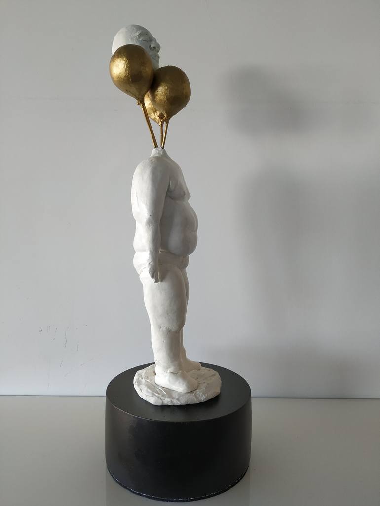 Original Figurative People Sculpture by Mar Vázquez-Roy