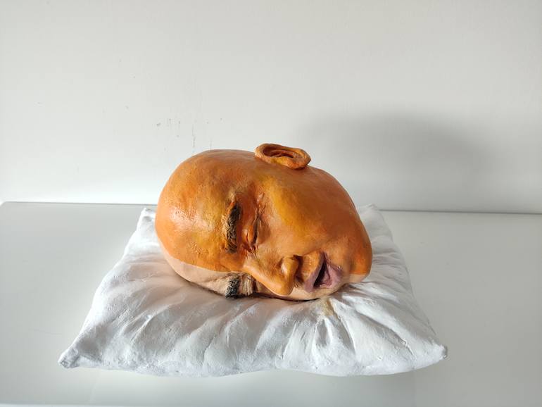 Original Figurative People Sculpture by Mar Vázquez-Roy
