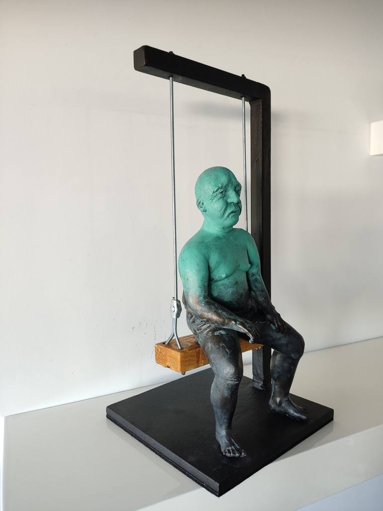 Original Figurative People Sculpture by Mar Vázquez-Roy