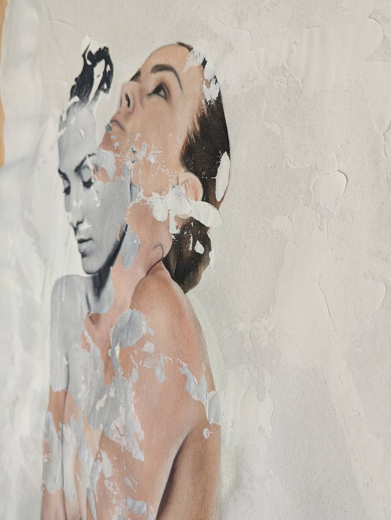 Original Figurative Body Painting by Raúl Lara