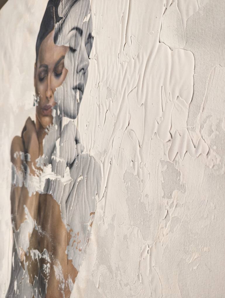 Original Figurative Body Painting by Raúl Lara