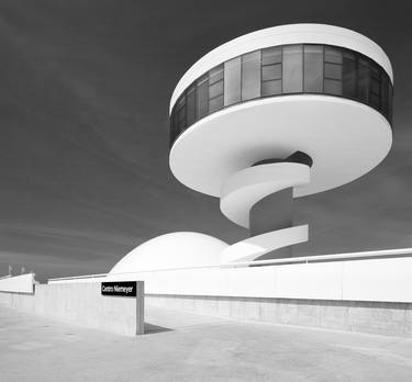 Centro Niemeyer thumb