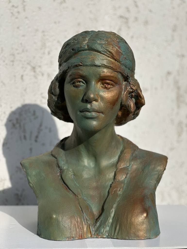 Original Figurative Women Sculpture by Beata Belanszky-Demko