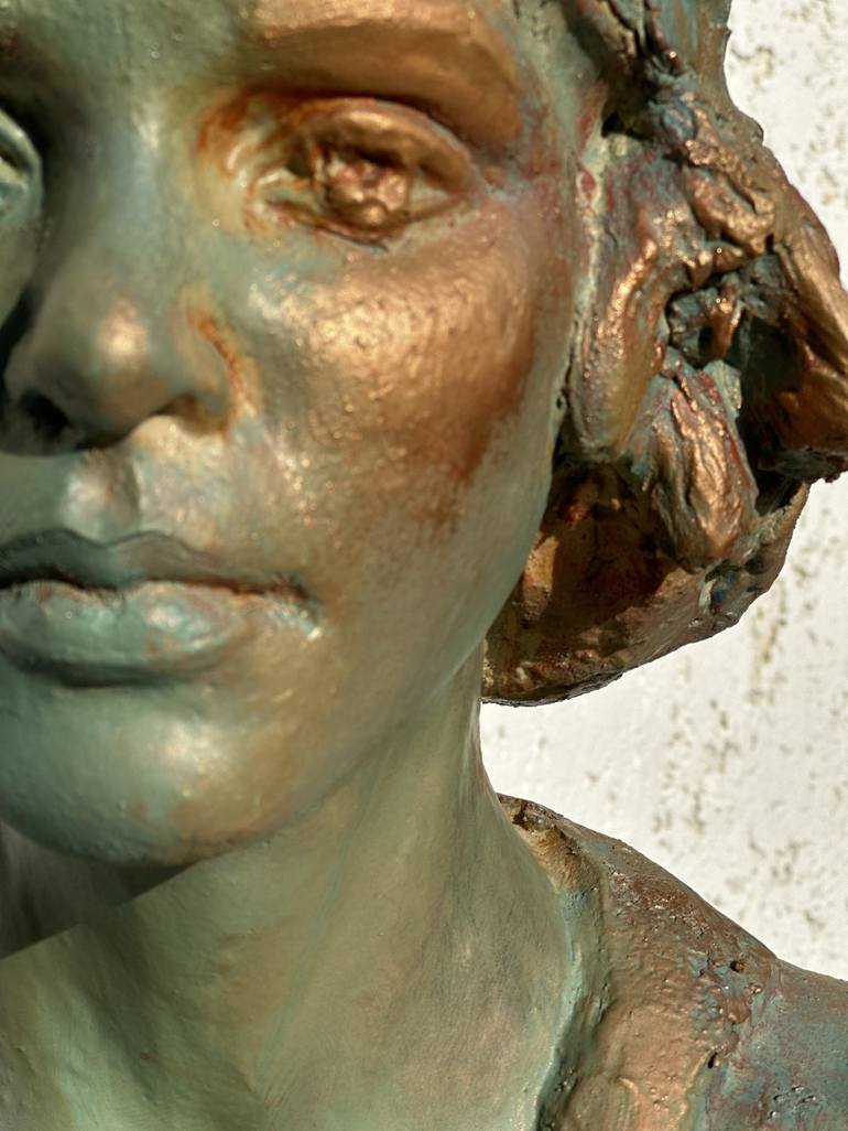 Original Women Sculpture by Beata Belanszky-Demko