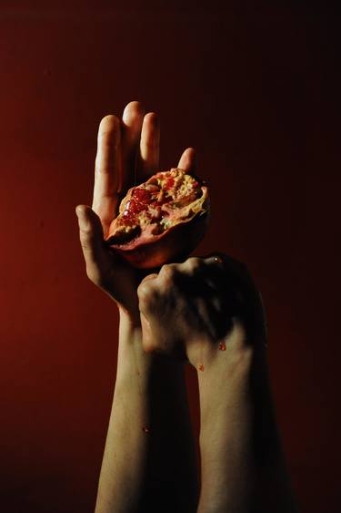 Pomegranate thumb