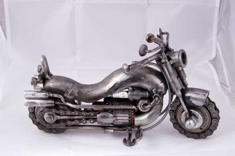 Original Figurative Automobile Sculpture by Giannis Dendrinos