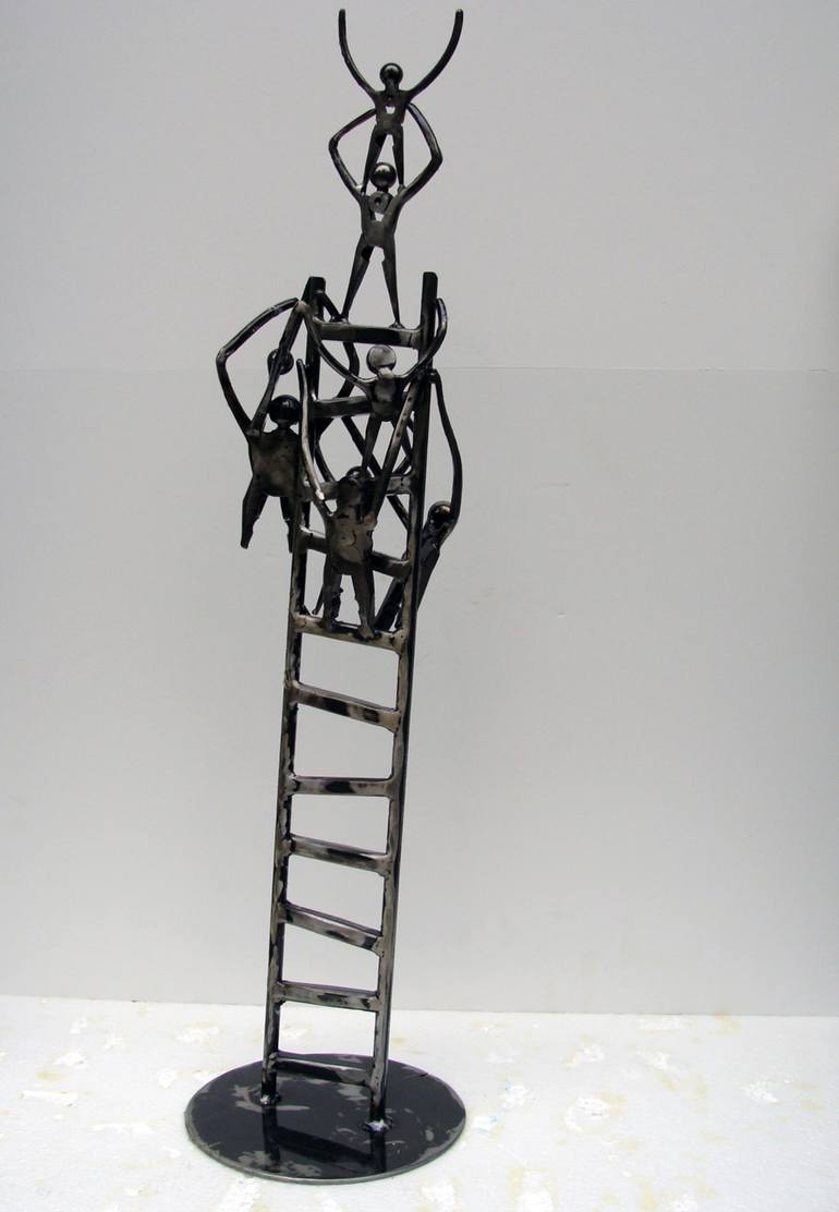 Original Figurative People Sculpture by Giannis Dendrinos