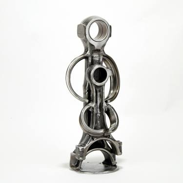 Motherhood metal sculpture thumb