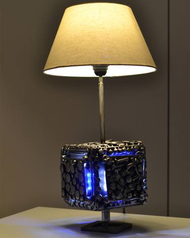 Lamp metal sculpture Borg cube thumb