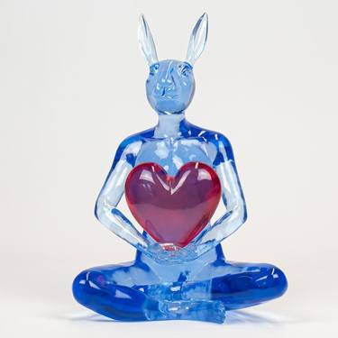 She gave her heart to her one love (Resin Sculpture) thumb