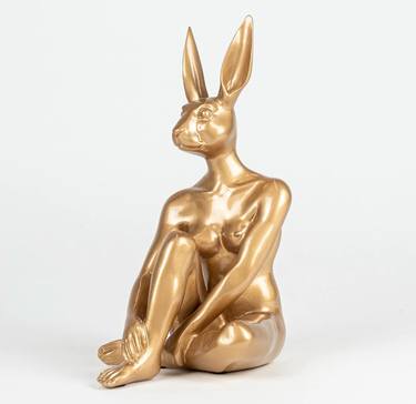Cool Mini Rabbitwoman (Resin Sculpture in gold) thumb