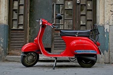 2015 - Red Vespa in Milan - Pierorazio thumb