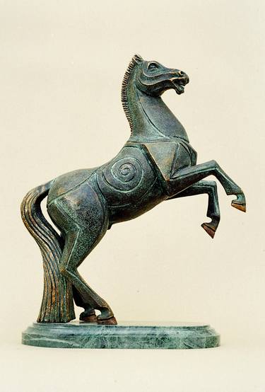 Trypilian horse thumb