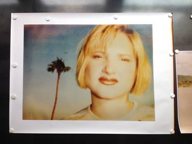Kirsten Red Lips (California Bluescreen) - Limited Edition of 3 thumb