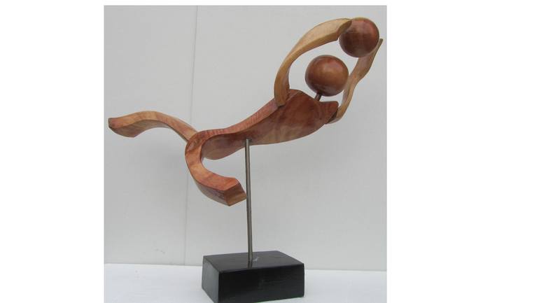 Original Figurative Sports Sculpture by Gonz Jove