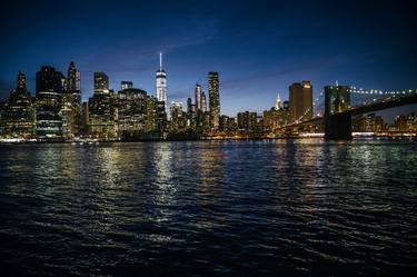 Skyline of New York at night thumb