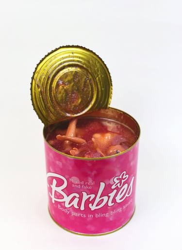Barbies – Body parts in bling bling sauce (aka How gender is made) thumb