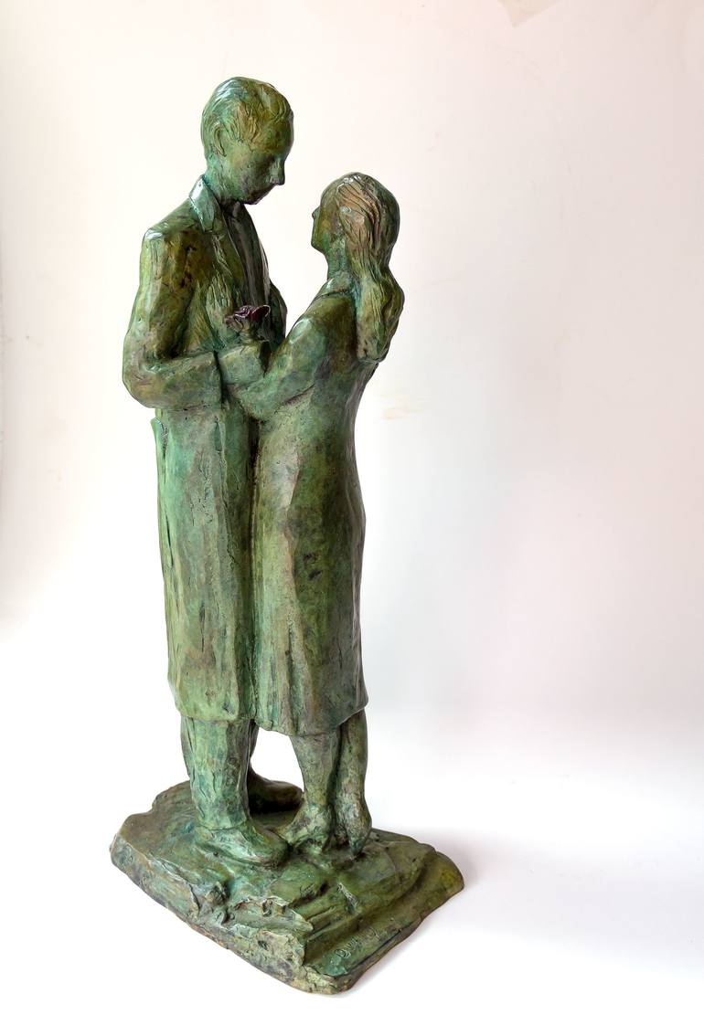Original Figurative Love Sculpture by Uri Dushy