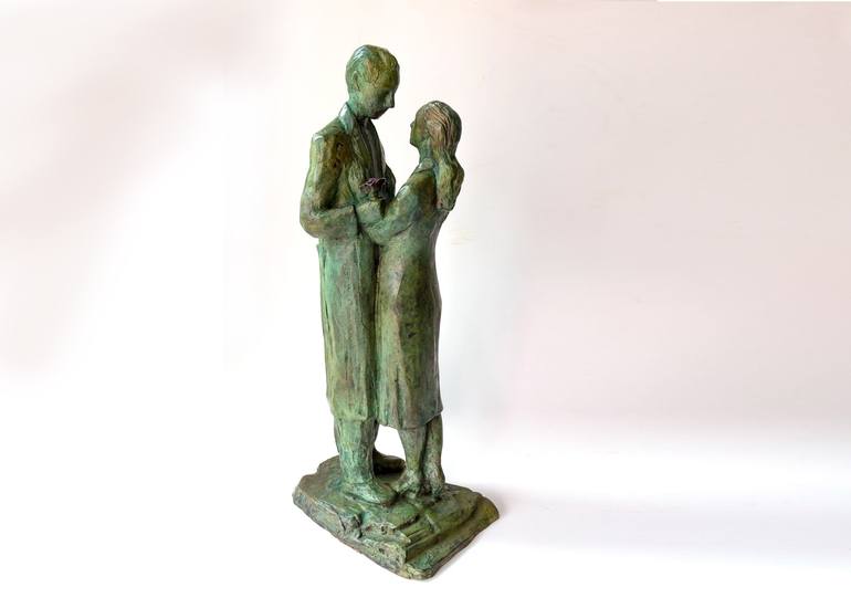 Original Figurative People Sculpture by Uri Dushy